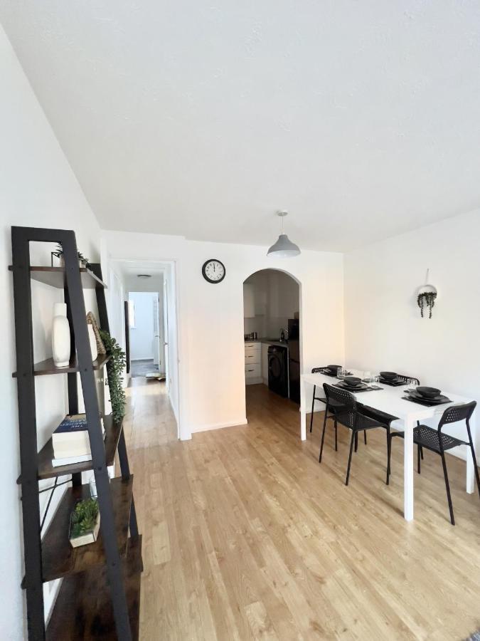 Luxury 2 Bed Apartment Stansted Airport Bishops Stortford Bishop's Stortford Kültér fotó